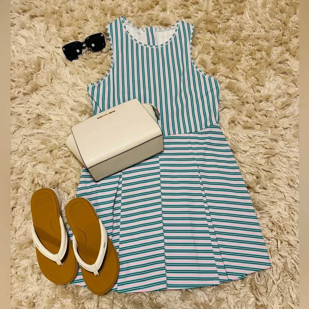 β¨ π Addison Bay Racquet Striped Print Crew Neck Sleeveless Pleated Active πβ¨ - Picture 2 of 15